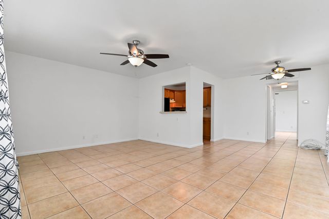 149 Coventry G, West Palm Beach, FL 33417