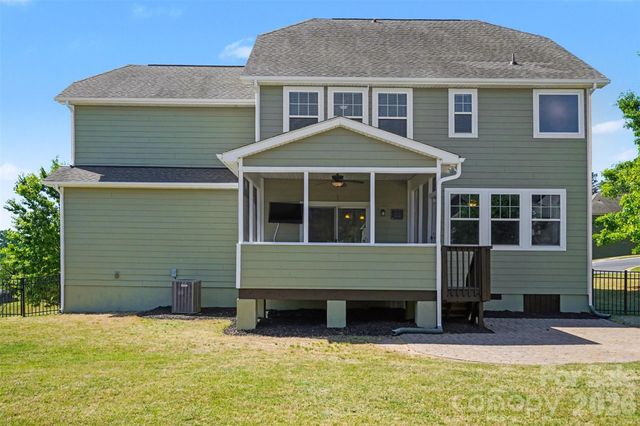 16316 Thoroughbred Trace Lane, Charlotte, NC 28278