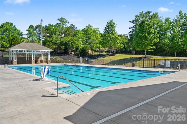 16316 Thoroughbred Trace Lane, Charlotte, NC 28278
