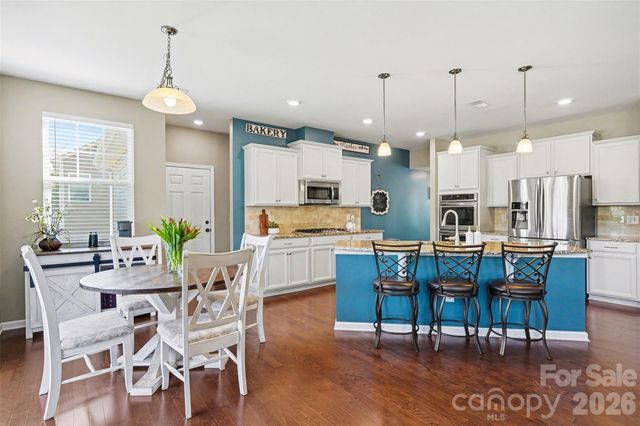 16316 Thoroughbred Trace Lane, Charlotte, NC 28278