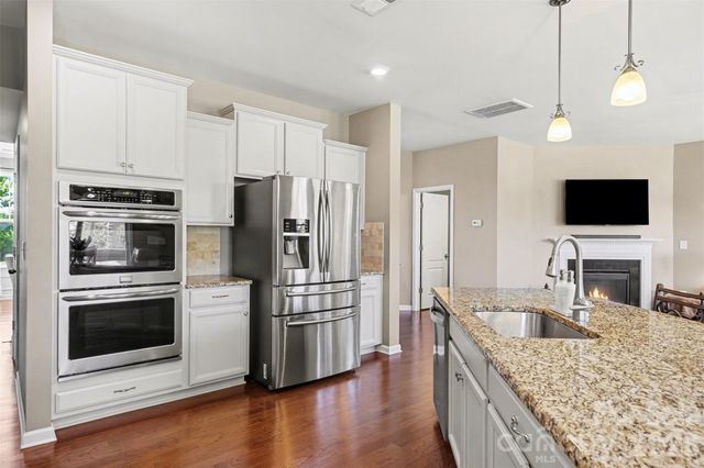 16316 Thoroughbred Trace Lane, Charlotte, NC 28278