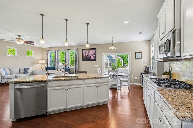 16316 Thoroughbred Trace Lane, Charlotte, NC 28278