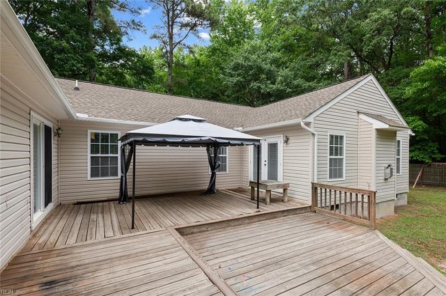 22265 Deep Bottom DR, Carrollton, VA 23314