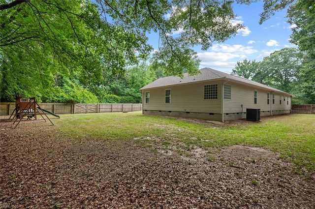 22265 Deep Bottom DR, Carrollton, VA 23314