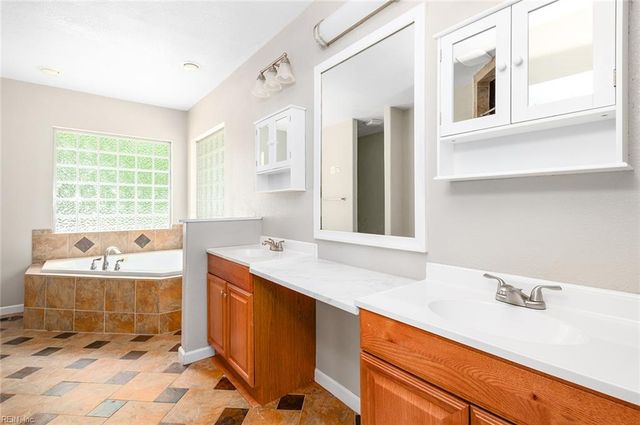22265 Deep Bottom DR, Carrollton, VA 23314