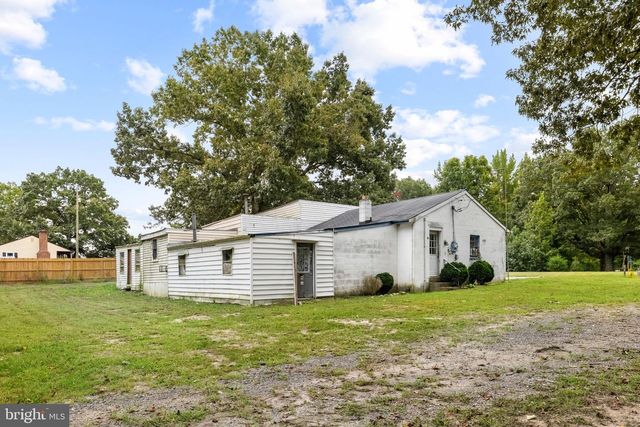 1739 SIGNBOARD RD, Bumpass, VA 23024