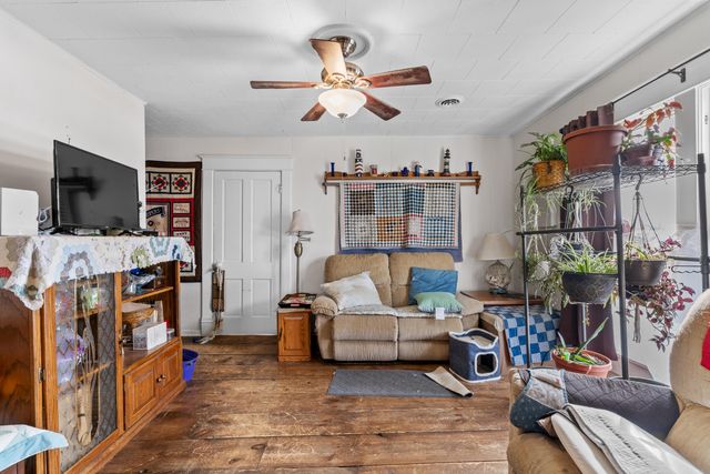 301 E Webster Avenue, Ava, MO 65608