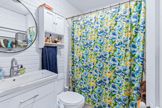 301 E Webster Avenue, Ava, MO 65608