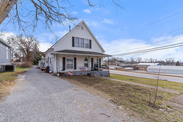 301 E Webster Avenue, Ava, MO 65608