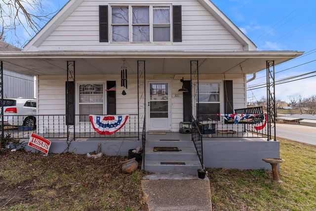 301 E Webster Avenue, Ava, MO 65608