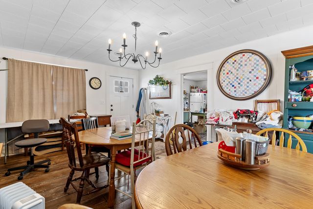 301 E Webster Avenue, Ava, MO 65608