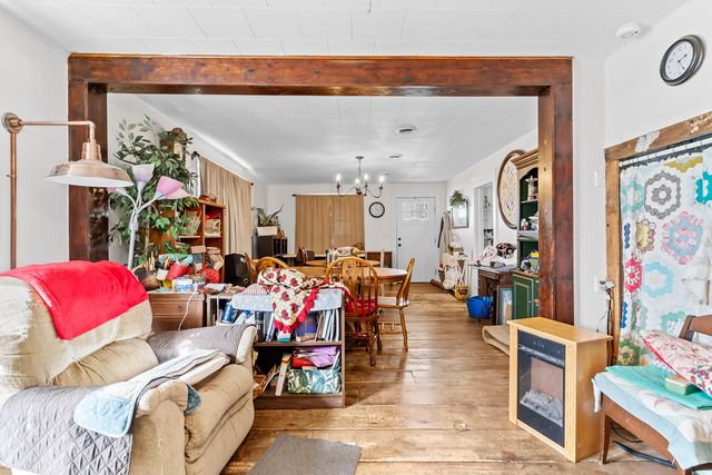 301 E Webster Avenue, Ava, MO 65608