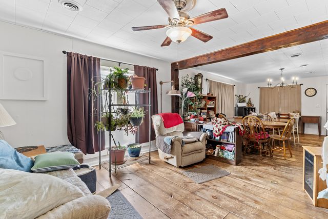 301 E Webster Avenue, Ava, MO 65608