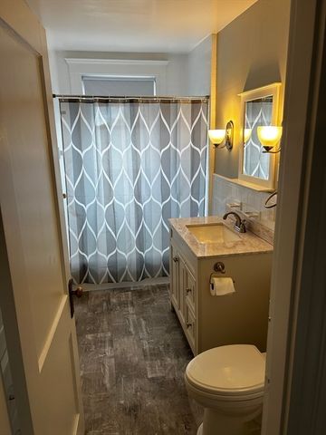 17 Green Street 2, Salem, MA 01970