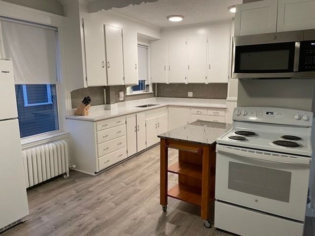 17 Green Street 2, Salem, MA 01970