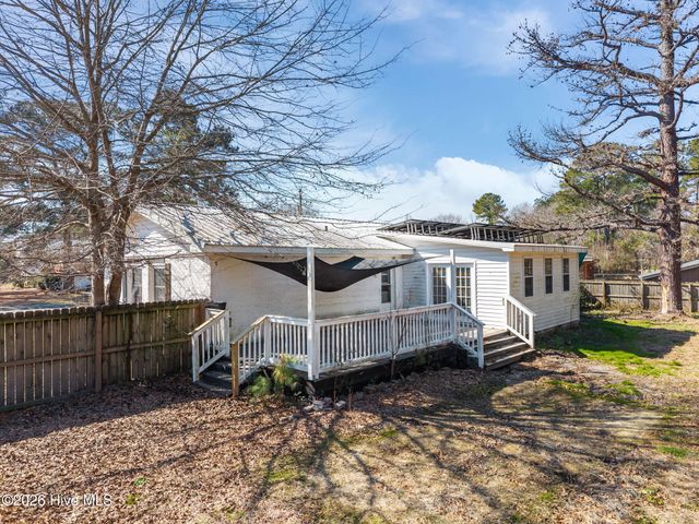 323 Cardinal Road, Jacksonville, NC 28546