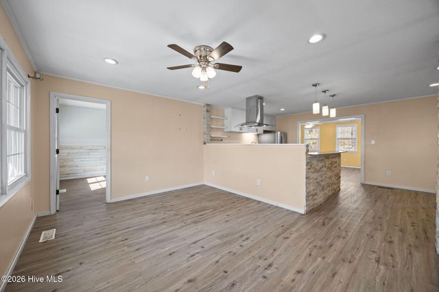 323 Cardinal Road, Jacksonville, NC 28546