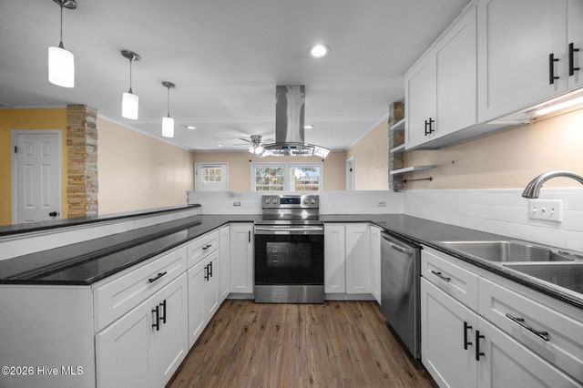 323 Cardinal Road, Jacksonville, NC 28546