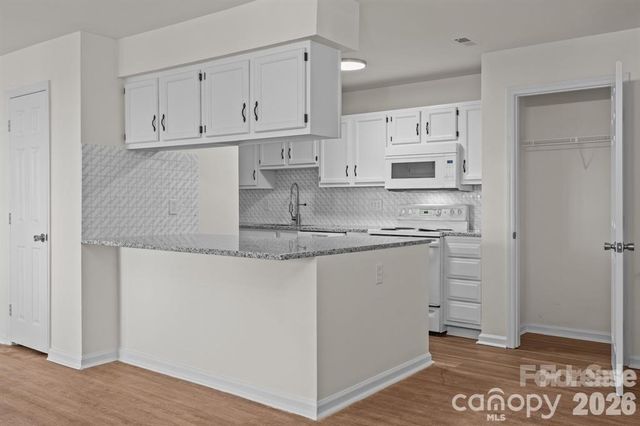 6203 Rosecroft Drive, Charlotte, NC 28215