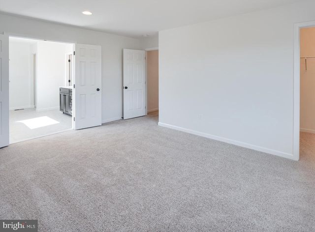 100 Schoolhouse Ln, Windsor, PA 17366