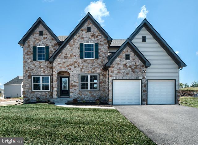 100 Schoolhouse Ln, Windsor, PA 17366