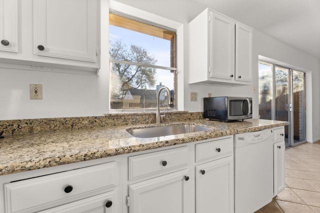 3932 Frontier Dr Drive, Sugar Land, TX 77479