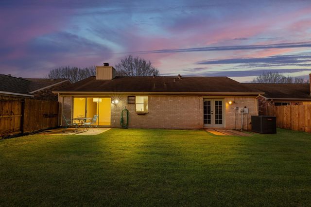 3932 Frontier Dr Drive, Sugar Land, TX 77479