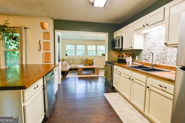1037 S Madison Avenue, Monroe, GA 30655