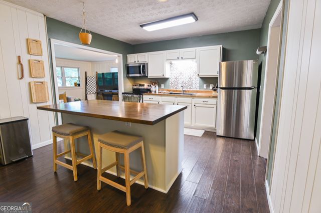 1037 S Madison Avenue, Monroe, GA 30655