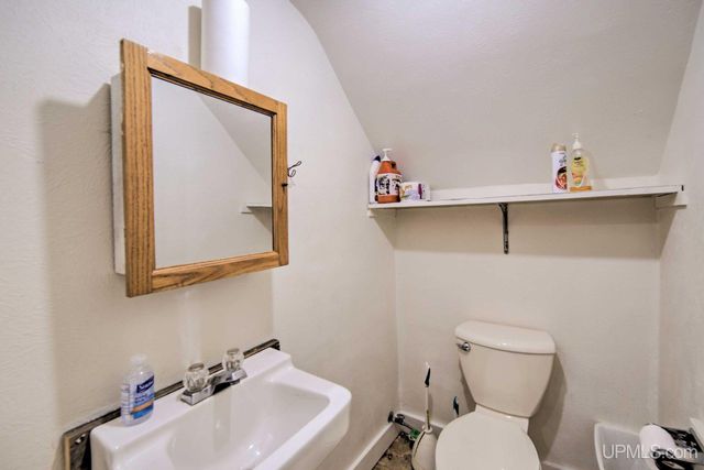 N5504 N Eben Road, Eben Junction, MI 49825