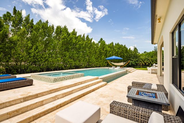 19998 SE Gallberry Drive, Jupiter, FL 33458