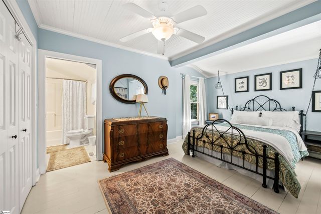 520 Esseola Street, Saluda, NC 28773