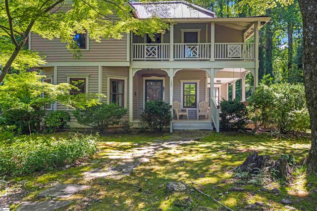 520 Esseola Street, Saluda, NC 28773