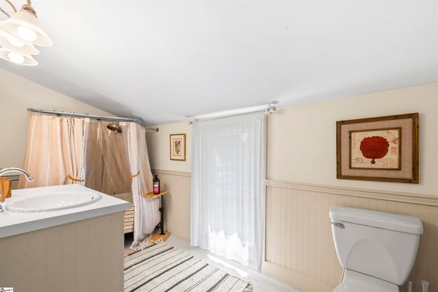 520 Esseola Street, Saluda, NC 28773