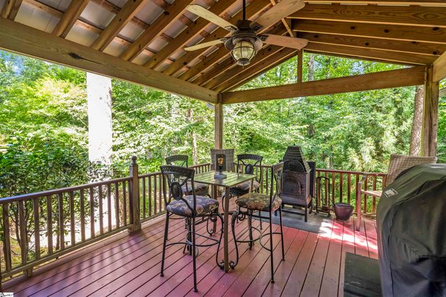520 Esseola Street, Saluda, NC 28773