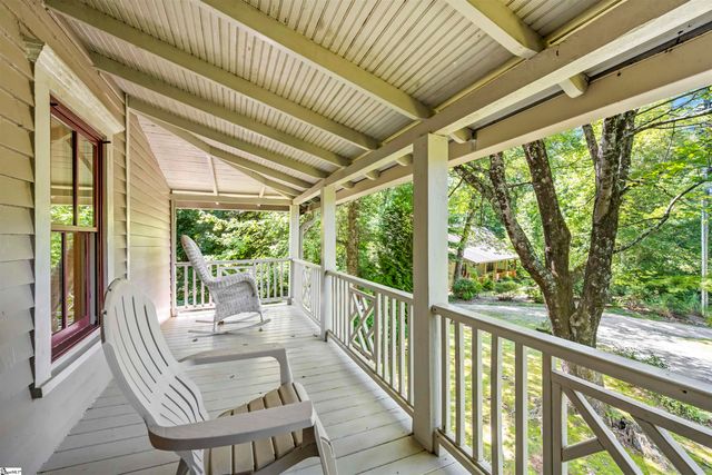 520 Esseola Street, Saluda, NC 28773