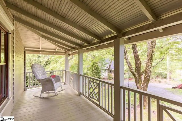 520 Esseola Street, Saluda, NC 28773