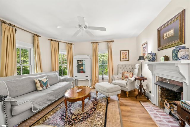 520 Esseola Street, Saluda, NC 28773