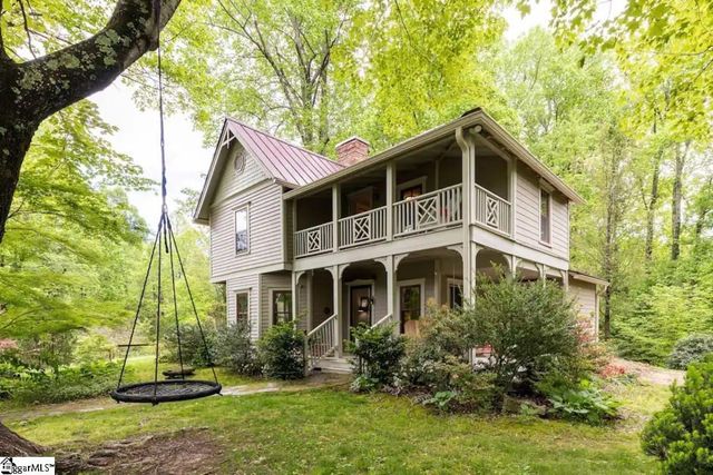 520 Esseola Street, Saluda, NC 28773