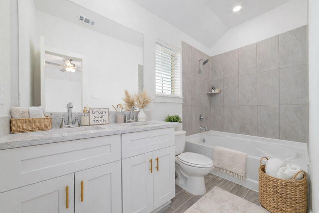 1118 Elsinore Drive, Rosharon, TX 77583