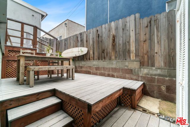 115 44th Street, Manhattan Beach, CA 90266