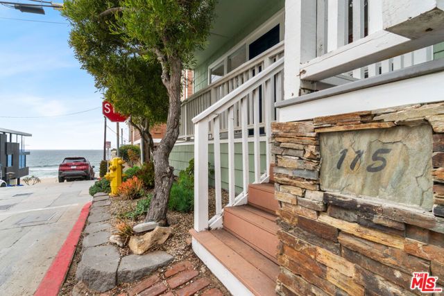 115 44th Street, Manhattan Beach, CA 90266