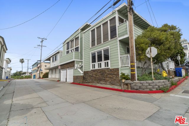 115 44th Street, Manhattan Beach, CA 90266