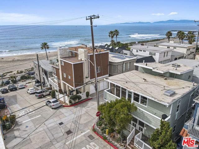 115 44th Street, Manhattan Beach, CA 90266