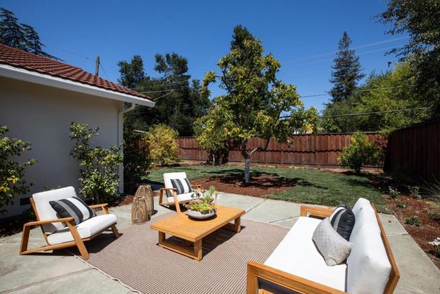 7463 Bollinger Road, Cupertino, CA 95014