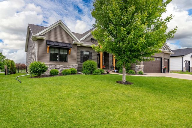 5788 Willmeyer Drive, Bettendorf, IA 52722