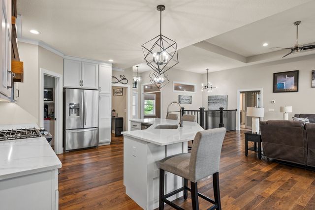 5788 Willmeyer Drive, Bettendorf, IA 52722
