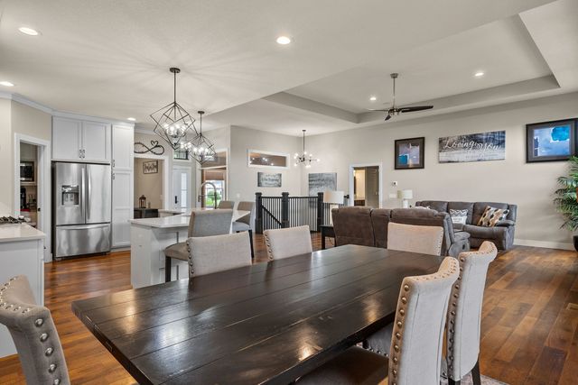 5788 Willmeyer Drive, Bettendorf, IA 52722