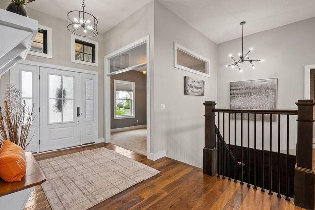 5788 Willmeyer Drive, Bettendorf, IA 52722