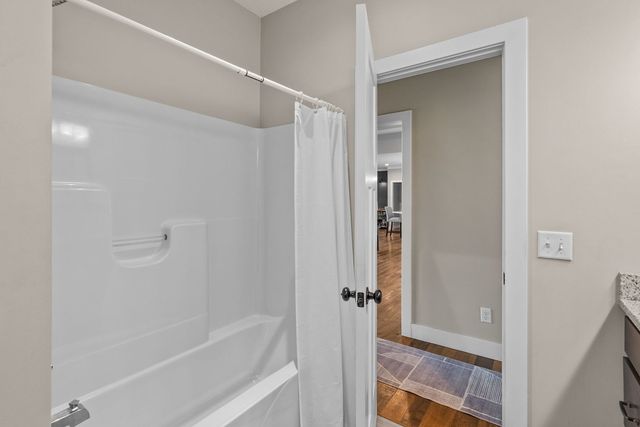 5788 Willmeyer Drive, Bettendorf, IA 52722